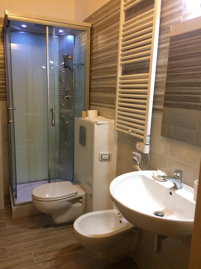 Casa Grace 2 Panzió Bari Kültér fotó